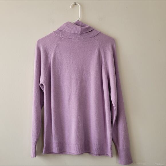 Vintage Designer's Original Lavender Turtleneck Sweater - Picture 3 of 5